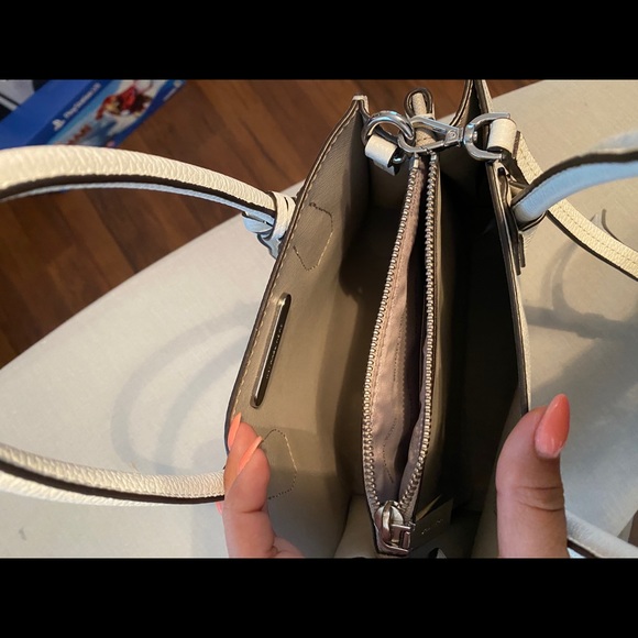 Michael Kors Bag - Picture 8 of 8